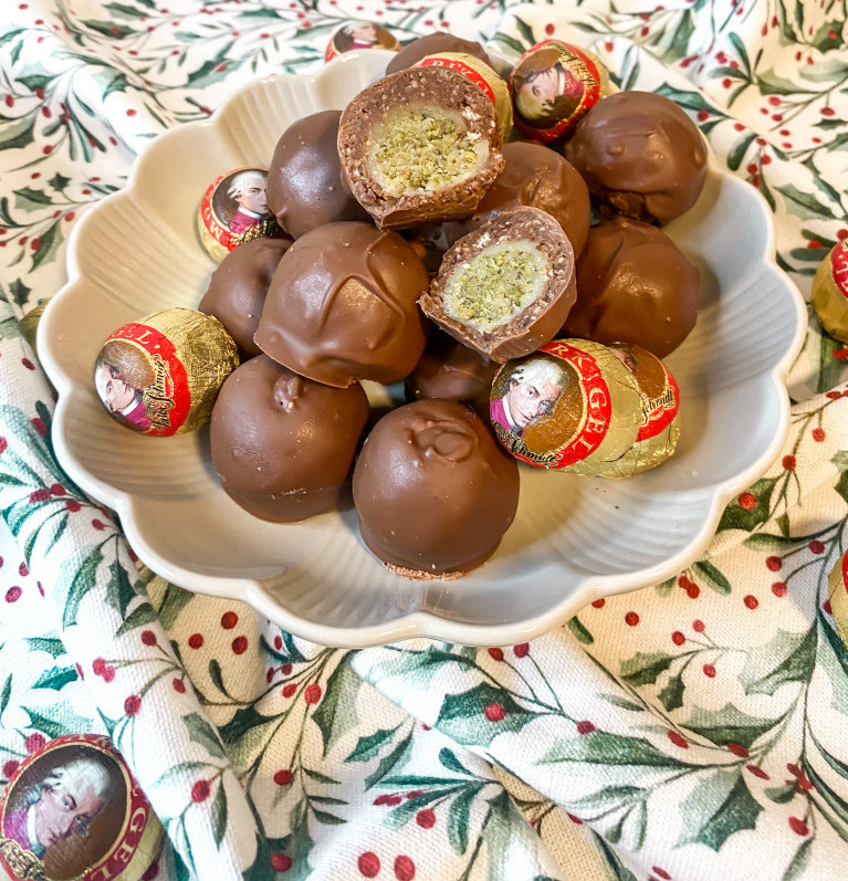 DOMAĆE MOCART KUGLE, A SKROZ ISTE KAO KUPLJENE! Napravite najpoznatije čokoladne bombone na svetu