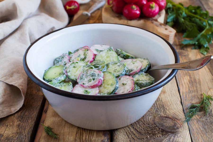 OSvežavajuća salata s krastavcima koju možete da ponesete i na posao