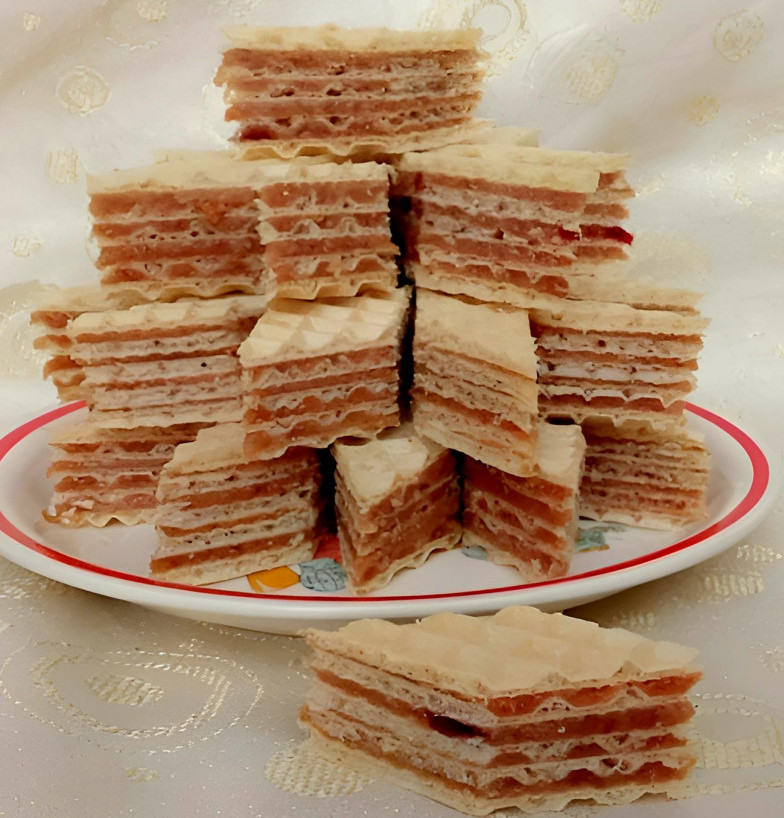 NAPRAVITE OD JEDNE SMESE TRI OBLANDE Kulinarska blogerka Jovana Krstić nam je otkrila kako da vam kolači uspeju