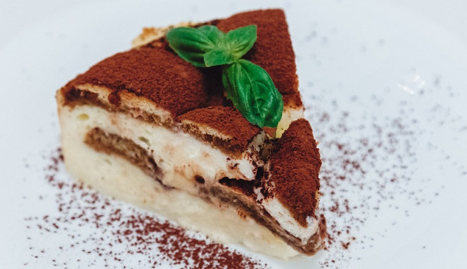 ORIGINALNI RECEPT ZA TIRAMISU Kremast italijanski desert koji obožavaju u celom svetu!
