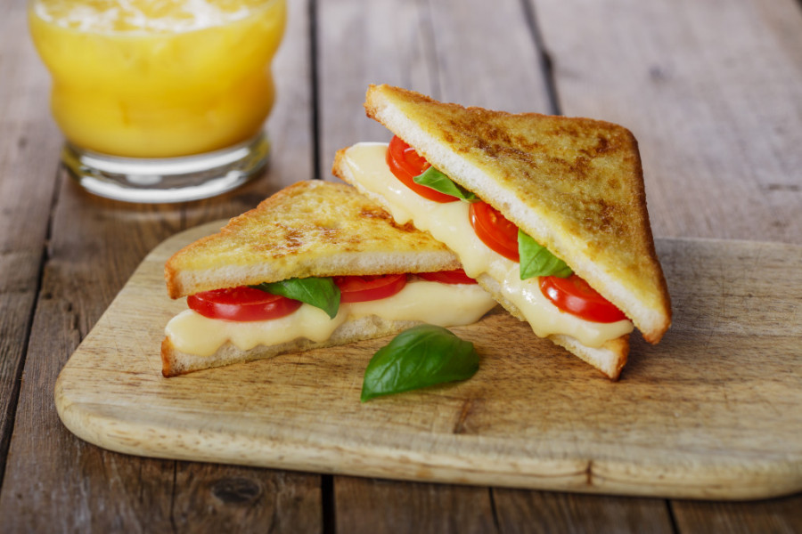 DORUČAK ZA 10 MINUTA Najukusniji topli sendviči, užitak koji podiže energiju
