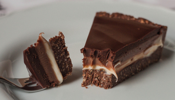 TROSTRUKI UŽITAK Tart od tri vrste čokolade po receptu blogerke Julie Radojević iz Beograda