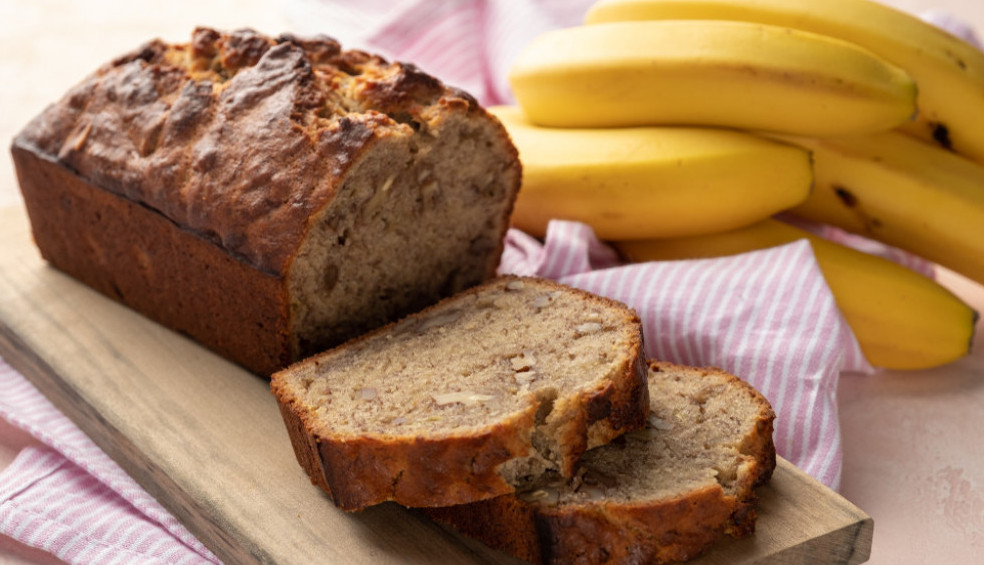 NAJUKUSNIJI BANANA HLEB Mekani kolač koji odlično ide uz kafu