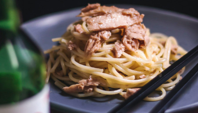 ODLIČAN POSNI OBROK Tuna špageti možete poneti i na posao, praktično je za poneti