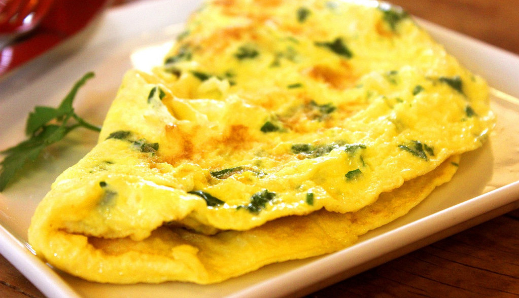 BRZ I ZDRAV DORUČAK Omlet sa jajima i batatom, spreman za 3 minuta