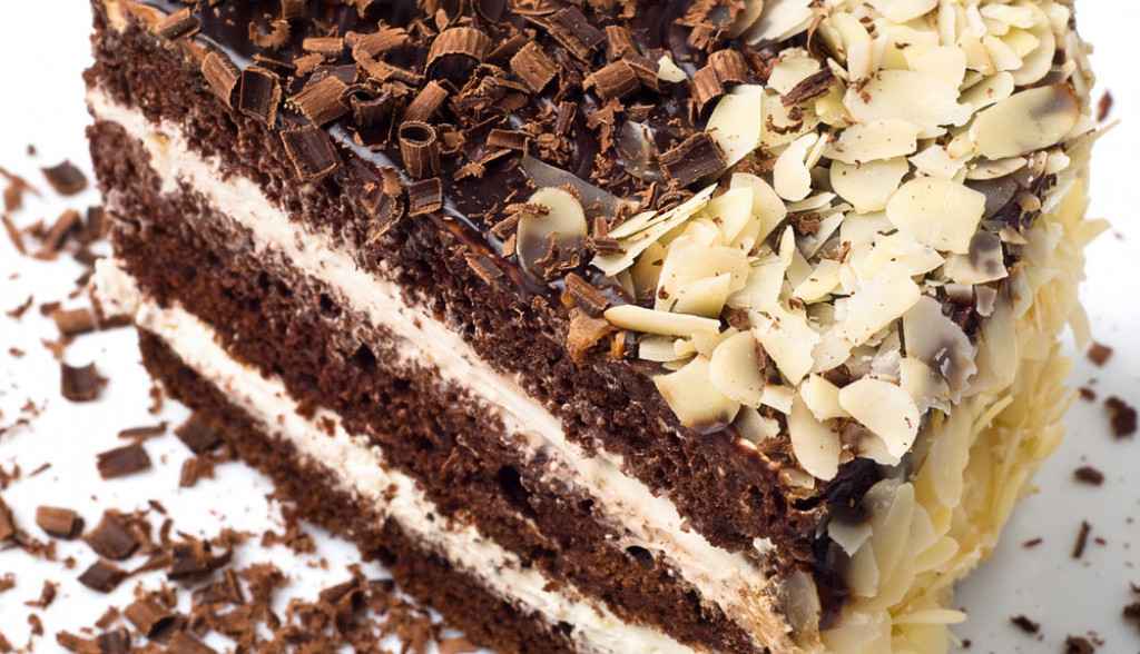 SLATKA FANTAZIJA Torta od čokolade i kokosa biće odličan praznični desert