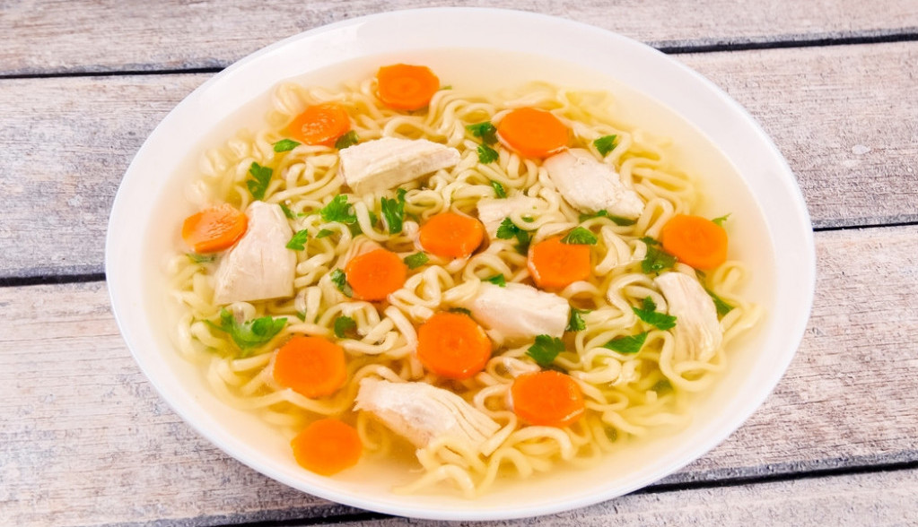TANJIR PUN VITAMINA Preukusna supa sa povrćem idealna za ovaj topli dan