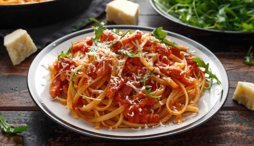 OVO SVI VOLE Pasta Amatrićijana se brzo sprema, a nestane za tren!