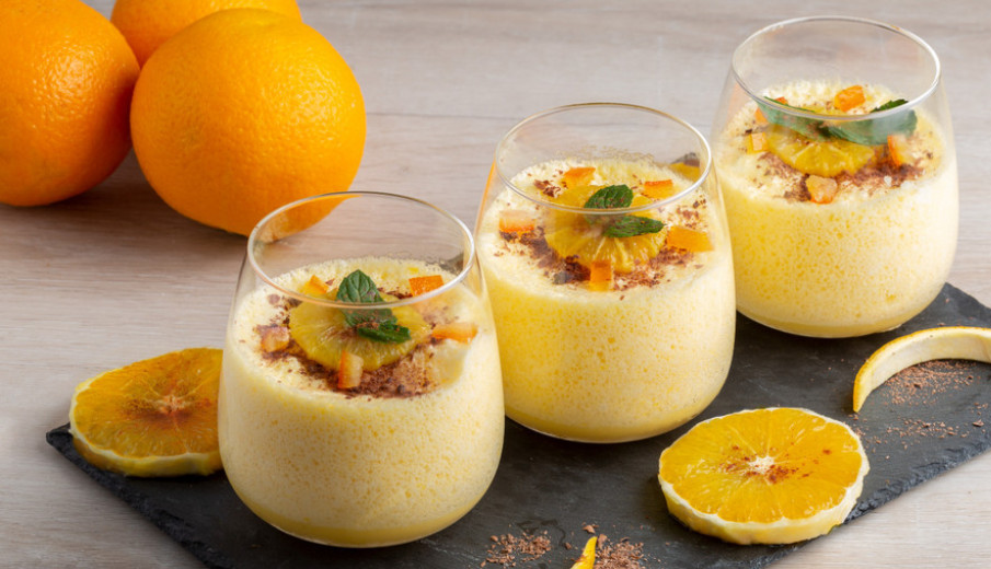 DESERT U ČAŠI Krem od pomorandže osvežava i sladi, a umuti se za 5 minuta!