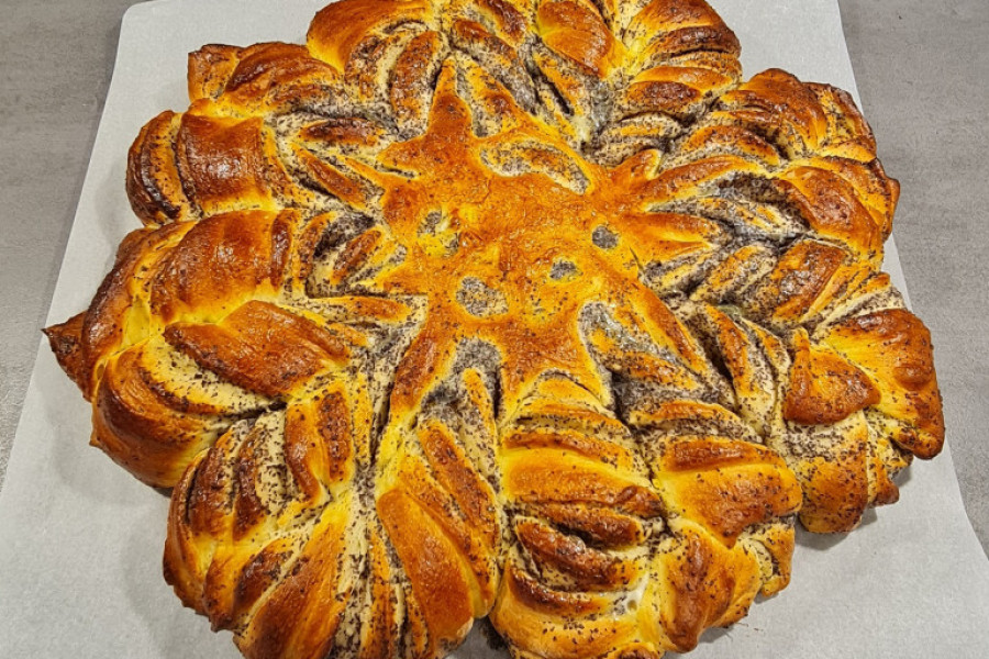 CVETNA POGAČA S MAKOM Napravite božanstveno slatko pecivo po receptu Marine Pejić iz Smederevske Palanke
