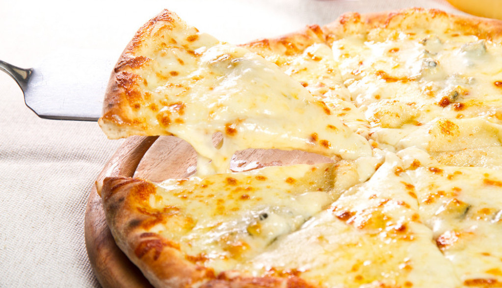 pica sa 4 vrste sira