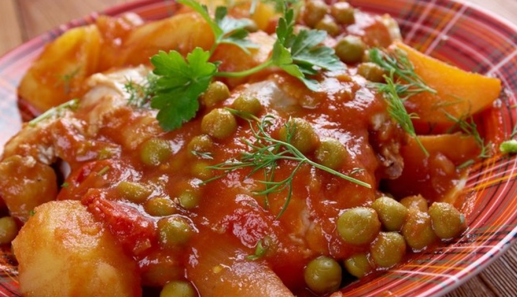 grašak sa piletinom i krompirom