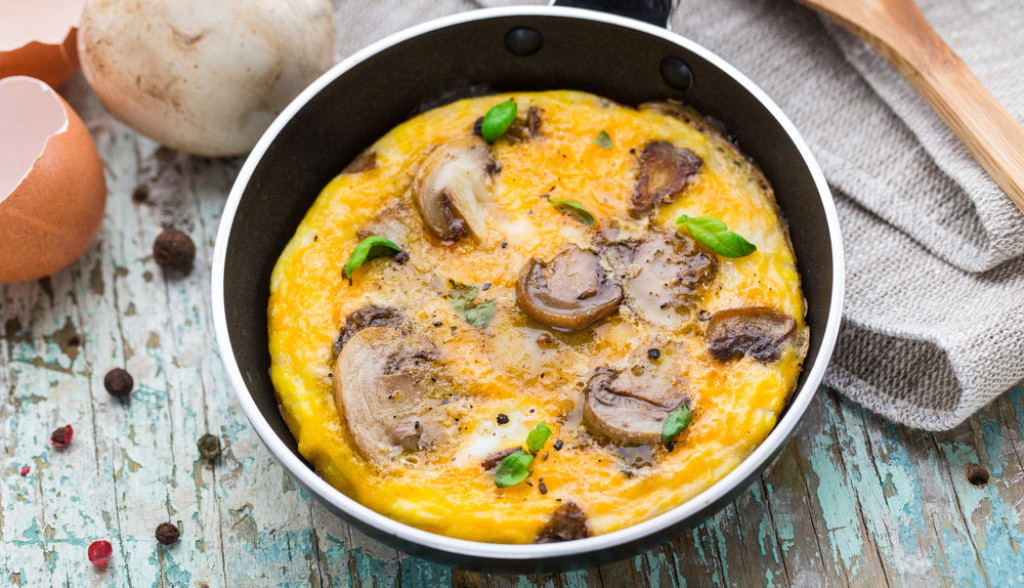 omlet sa šampinjonima
