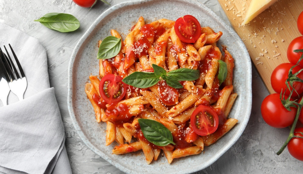 pasta sa paradajzom