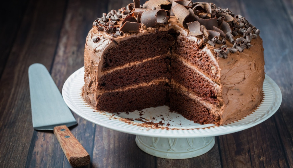 čokoladna torta sa kiselim kupusom
