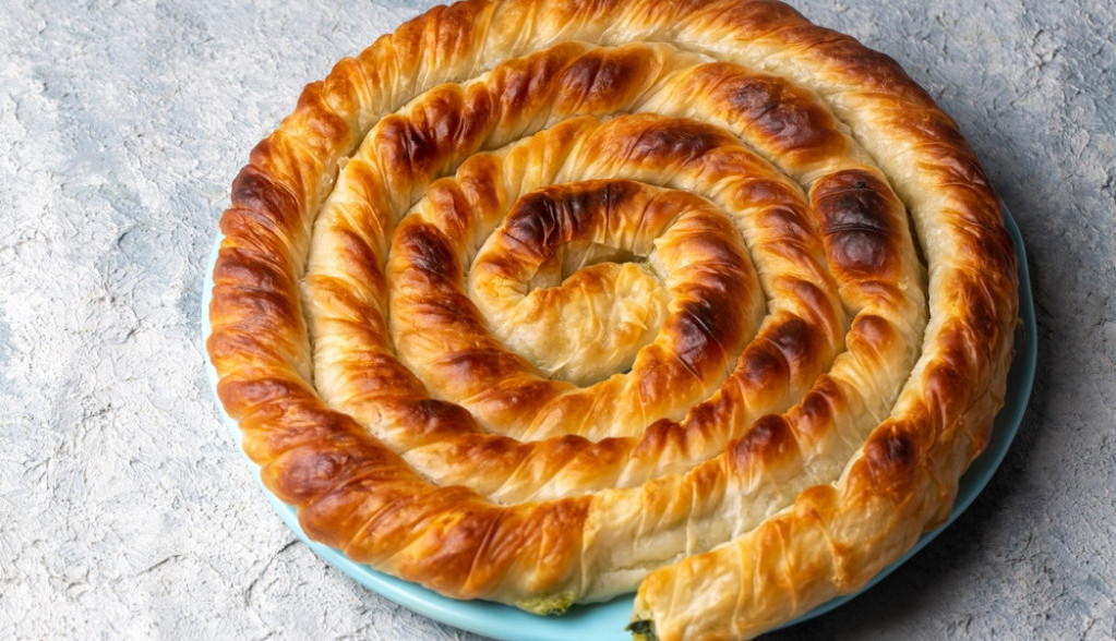 bosanski burek sa mesom