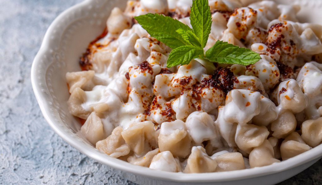 mantije u jogurt sosu