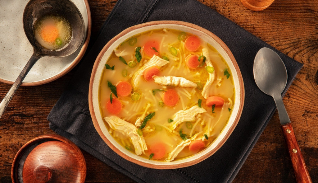 domaća pileća supa