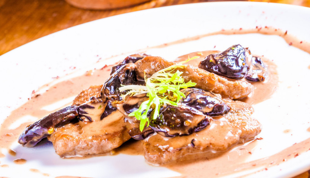 svinjski file u sosu od šljiva