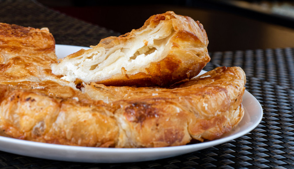 posni burek sa sirom