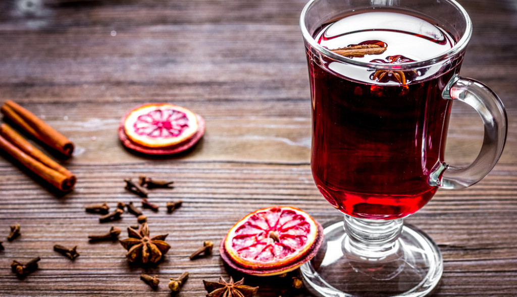 bezalkoholno kuvano vino