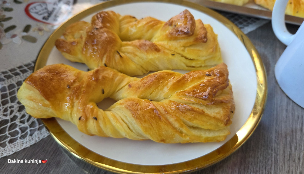 lisnati prutići sa sirom