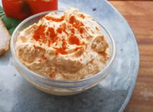 URNEBES Postoji puno načina ali mi imamo tradicionalni recept za ovaj namaz