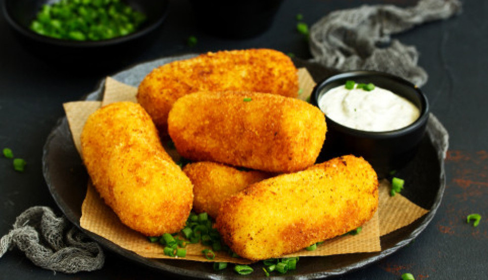 KROKETI OD KROMPIRA Iskoristite ostatak pirea od ručka i napravite novo jelo!