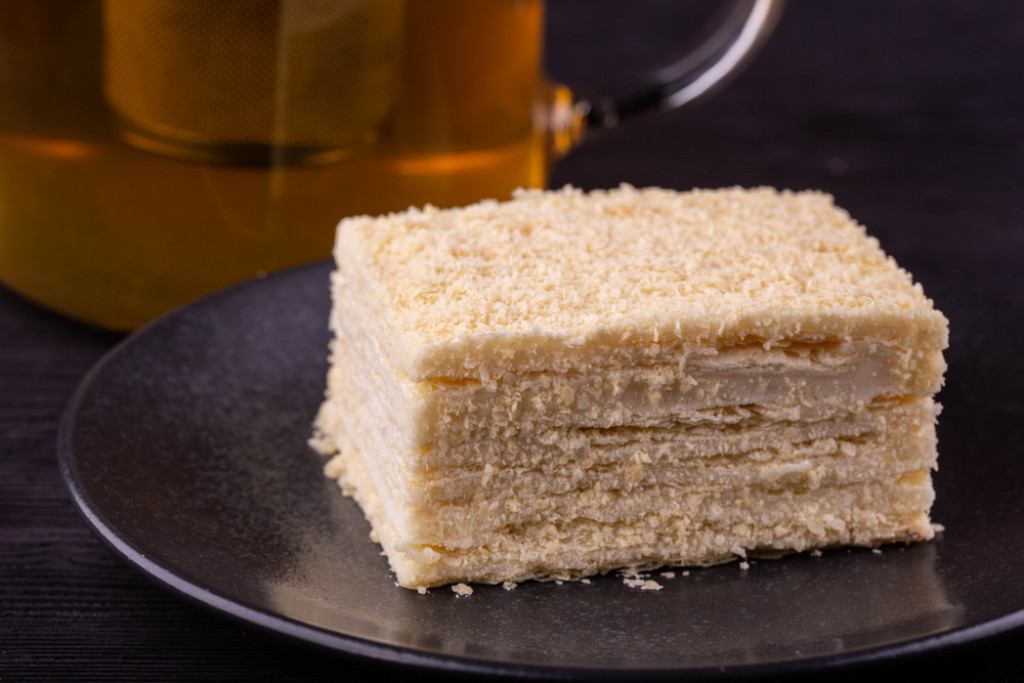 ŽITO TORTA POSNA NA VODI Preukusna, med joj daje slatkoću