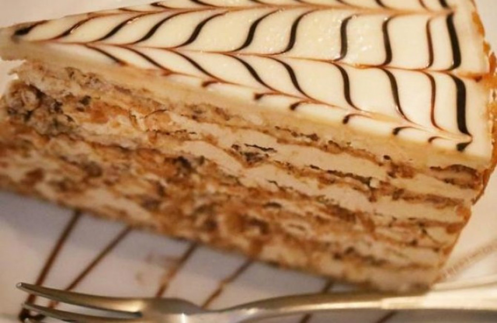 NE KOŠTA MNOGO, A BRZO SE SPREMA Torta bez jaja, bez pečenja, idealna je za ljubitelje kremastih poslastica