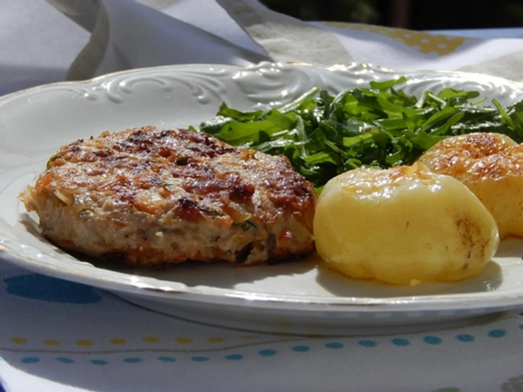 Posle ove ĆUREĆE PLJESKAVICE neće vam pasti na pamet da idete na fast fud