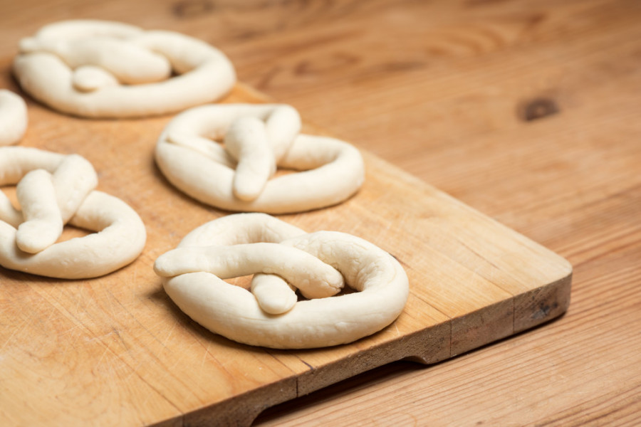 DANAS VALJA ZAMESITI NEŠTO Recept za perece koje se obavezno prave na Svetog Savu iz jednog razloga