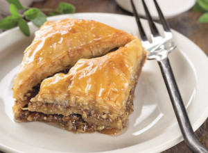 Sočna, slatka, neodoljiva GRČKA BAKLAVA SA ORASIMA I BADEMIMA