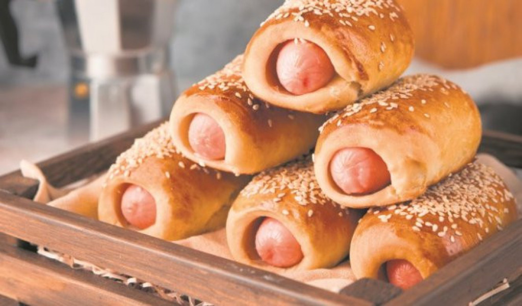 ZABORAVIĆETE NA PEKARU Domaće kiflice sa viršlama, fine i mekane