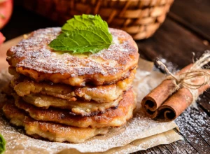 SLATKI UŠTIPCI OD JABUKA Ako ih još niste jeli, morate da probate ovaj brzi slatkiš!