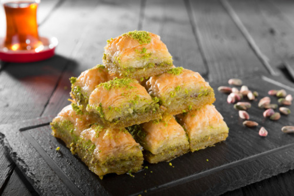 LAko se pravi a uz ovaj originalni turski recept za BAKLAVU uspeće vam svakog puta