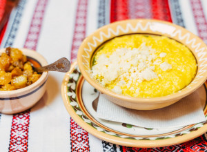 PALENTA SA SIROM Jednostavan doručak za jutra koja se pamte, kao iz bakine kuhinje