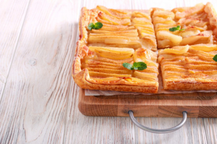 BRŽE NE MOŽE Tart s kruškama od kupovnog lisnatog testa