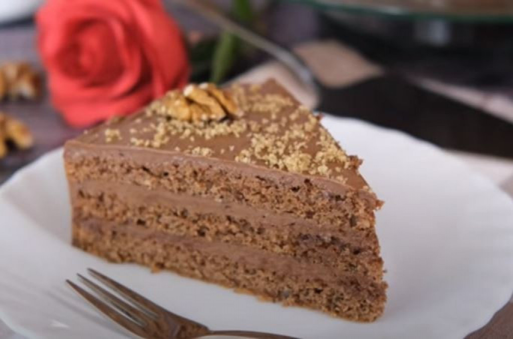TORTA OD ORAHA SA KARAMEL FILOM Starinska poslastica bogatog ukusa
