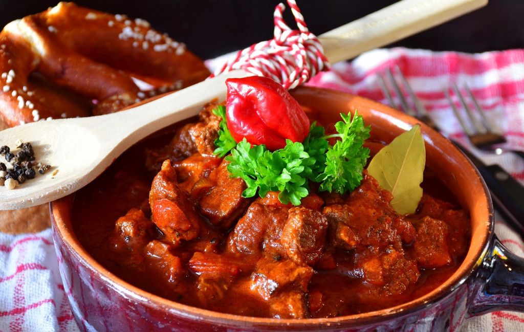 PRAVI NEDELJNI RUČAK Ovakav recept za gulaš morate napraviti danas