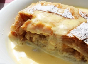 VANILA PRELIV, CIMET, JABUKE... Recept za najlepšu i najsočniju štrudlu sa jabukama