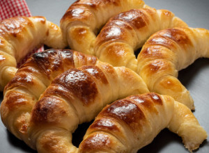 NEKA CELA KUĆA ZAMIRIŠE Recept za slane kiflice, najmekše i najukusnije!