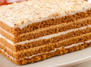 TORTA SA ORASIMA I RUMOM Starinska torta bogatog ukusa