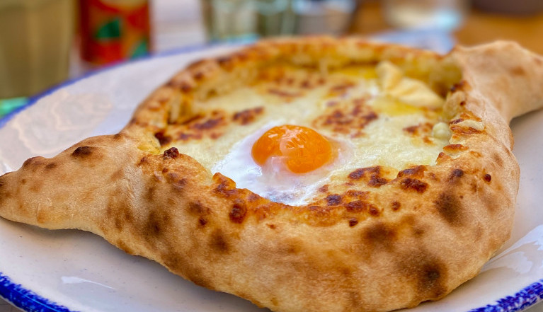 GRUZIJSKI HAČAPURI STOMAK NAPUNI Preukusno testo dopašće se svima!