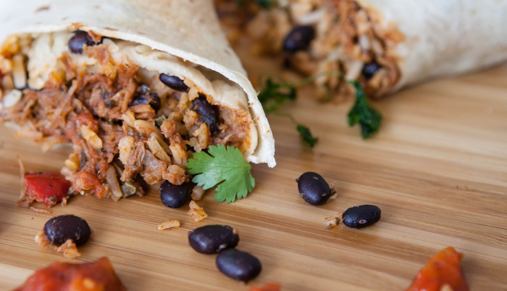TORTILJE NA MEKSIČKI NAČIN Ukusan obrok koji možete jeste i na poslu