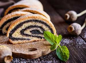 ŠTRUDLA SA MAKOM Mirisna poslastica za savršen početak dana, a mekana kao duša