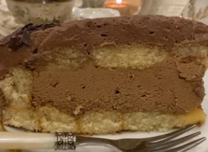 IZ KUVARA NAŠIH MAMA I BAKA OMILJENA, ČUVENA Markiza torta: Čokoladna, pahuljasta, lagana