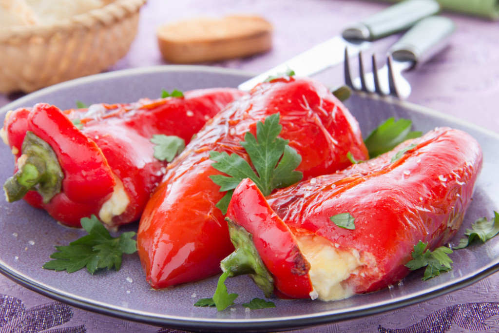 FINI, LETNJI OBROK Pržene paprike sa belim lukom, lagano, aromatično, ukusno