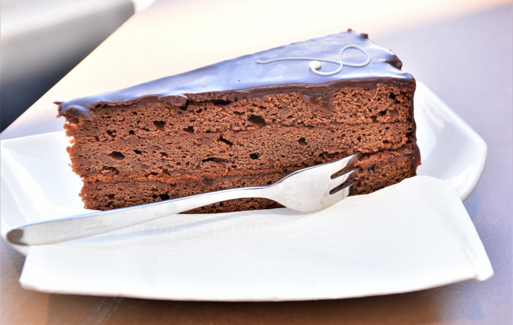 NEODOLJIVA POSLASTICA IZ KOLUMBIJE Torta koje će zadovoljiti vaša nepca