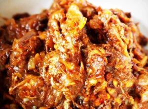 RUČAK ZA CELU PORODICU Pasulj sa kiselim kupusom uz dodatak slanine je preukusan obrok!